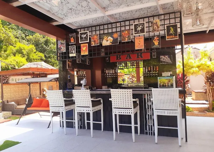 ゲストハウス Casamarbella Karangasem